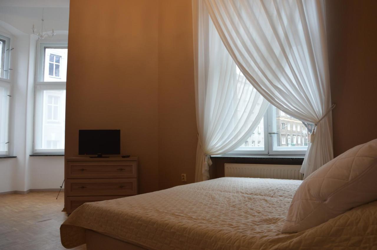 Ada Aparthouse Wrocław Buitenkant foto