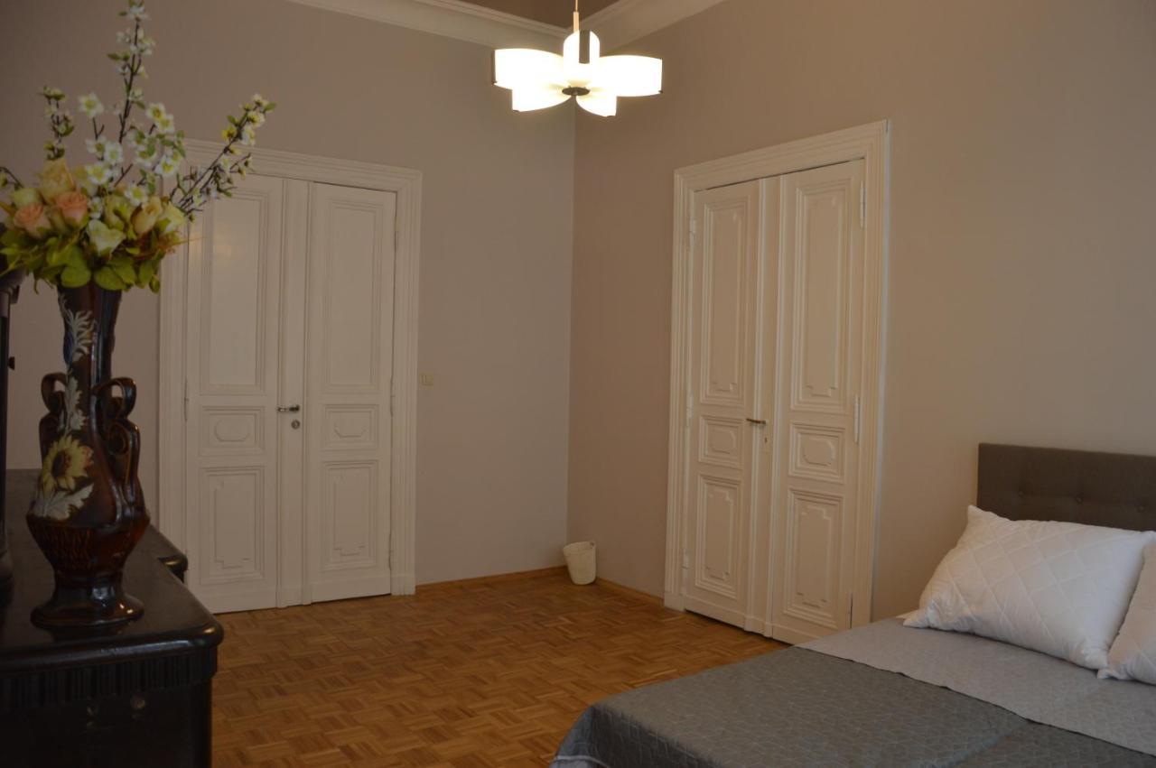 Ada Aparthouse Wrocław Buitenkant foto